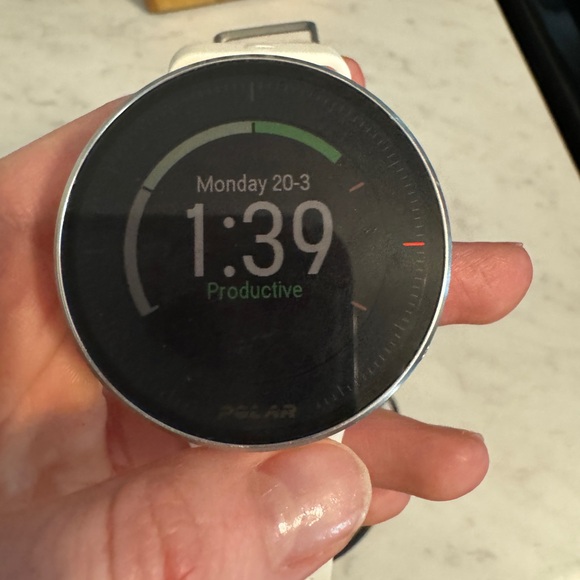 Garmin POLAR VANTAGE M watch - Picture 2 of 3